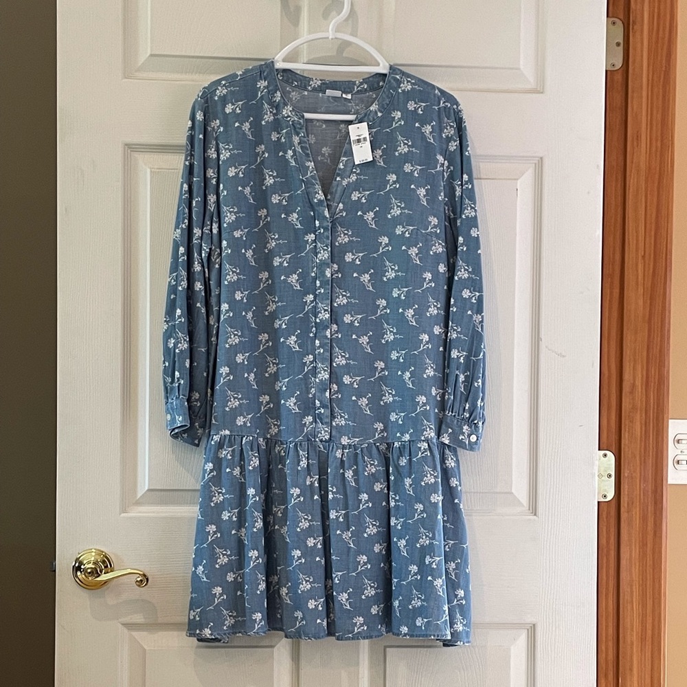 NWT GAP chambray tiered dress